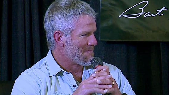Brett Favre: Back on the cover of Sports Illustrated
