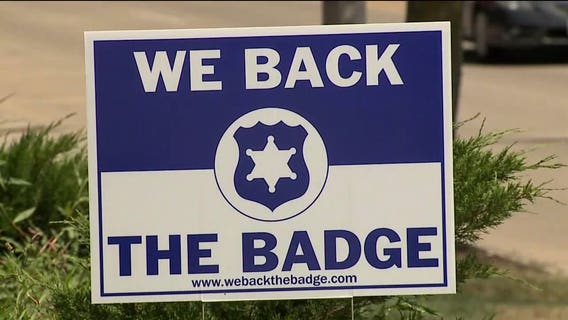 "We Back the Badge" signs on sale to benefit Waukesha County Explorers program