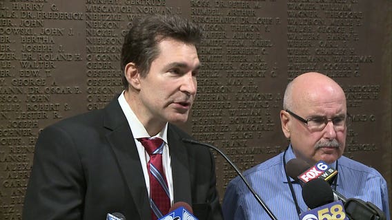 Angered over proposal's veto, aldermen threaten "no confidence" vote against Chief Flynn