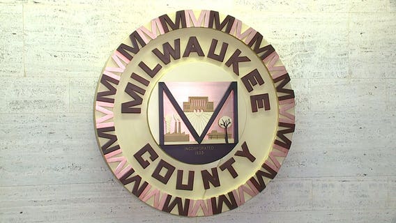 Milwaukee County snow emergency Thursday, facilities to close