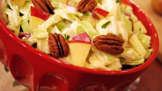 It's apple picking season! The Cooking Mom shares fun, easy apple recipes