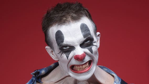 MPS: Squad placed outside Riverside H.S. after "threats against schools involving individuals wearing clown masks"