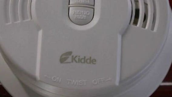 Fire department says no smoke detectors in Milwaukee house fire