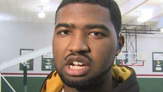 Bucks open practice to young man who had open heart surgery