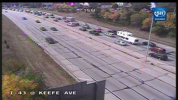 3 injured in crash on I-43 SB at Keefe