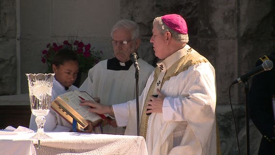 Archbishop Listecki leads Memorial Day Mass: "We pray to your departed servants"