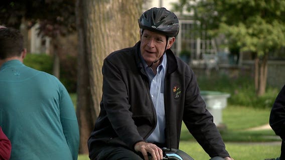 Mayor Tom Barrett kicks off Wisconsin Bike Week by riding Bublr bike to City Hall