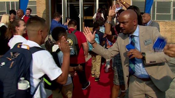 'Every single day counts:' Nearly 30,000 MPS 'early start' students welcomed back to school