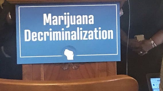 Democrats unveil bill to decriminalize 'small amounts of marijuana,' 28 grams or less