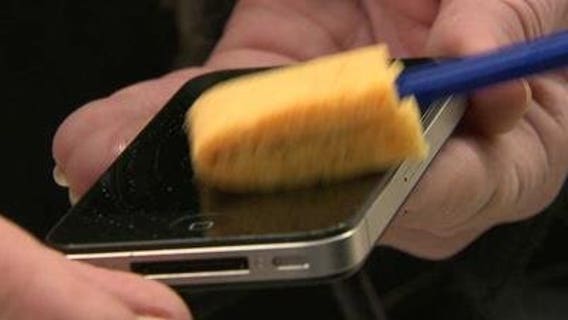 Contact 6: How dirty is your cell phone?