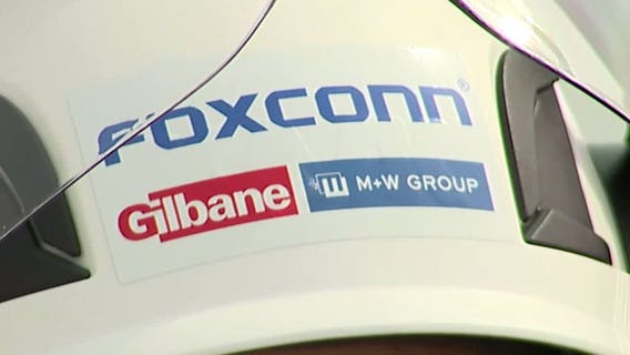 Illinois officials concerned over Foxconn plant impact