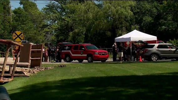 Hazardous materials team checks out 'suspicious package' at Congregation Shalom in Fox Point