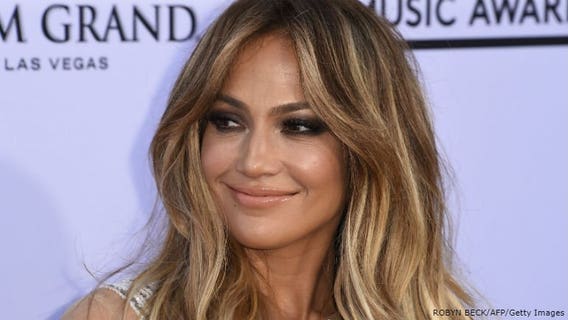 Jennifer Lopez donates $1M to Puerto Rico relief