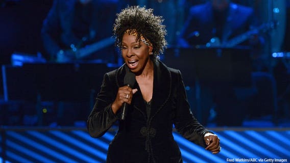 Gladys Knight to sing national anthem at the Super Bowl