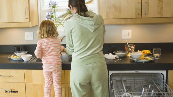 Study: Moms with husbands, live-in male partners sleep less, do more housework than single moms
