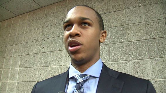 Bucks to rest rookie John Henson after knee injury