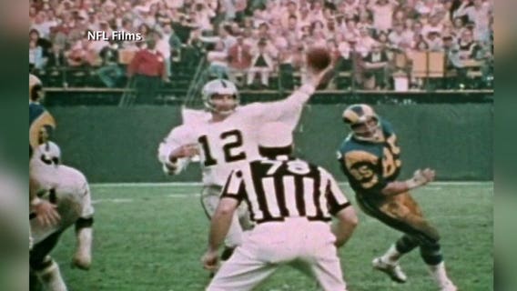 "What a lucky ride:" Kenny "Snake" Stabler to receive Gold Jacket alongside Brett Favre