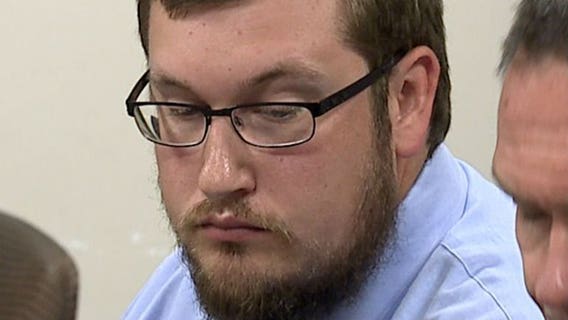 Former Kenosha police officer, who admitted to planting evidence in murder case, reaches plea deal