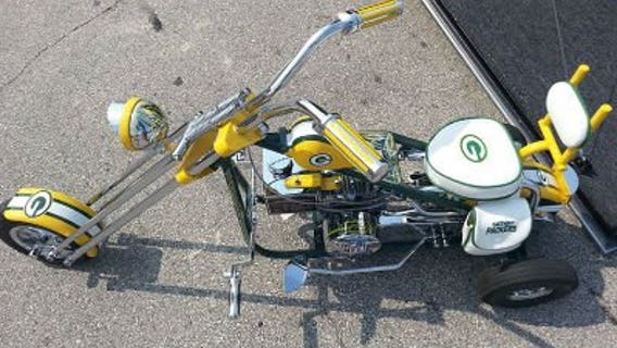 Man crafting mini motorcycles for Harley-Davidson 110th