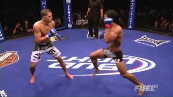 Henderson vs. Pettis in Harley-Davidson "Hometown Throwdown"