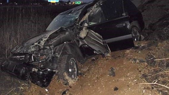 Kenosha man arrested for 3rd OWI following single-vehicle rollover crash on I-94; no injuries