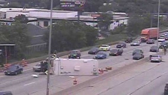 Reckless driver causes crash that blocks SB lanes of I-94/43