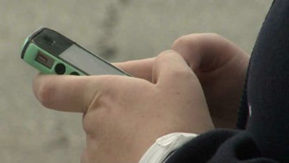 Contact 6 joins MPD on undercover smartphone sting