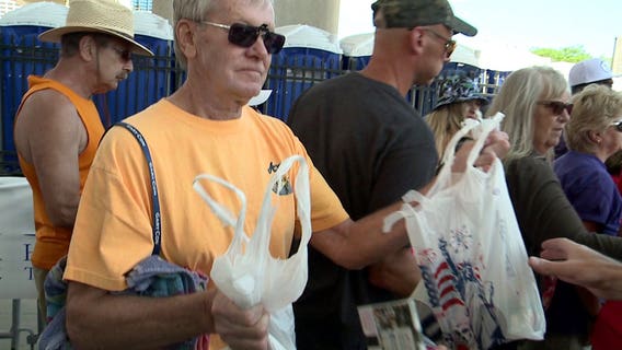 63,000 pounds of food collected! Summerfest attendees help fight hunger in southeastern Wisconsin