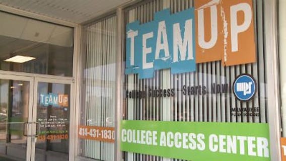 MPS College Access Centers help people apply for financial aid