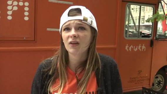 Frustrated former teen vapers rally, meet first lady