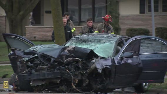Five Waukesha South H.S. students taken to hospital after car struck tree