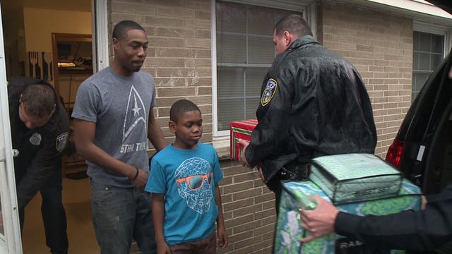 Milwaukee Police Department District 5 officers give back to family that's been through a lot