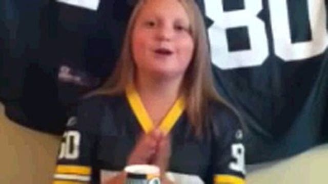 Young Packers fan sings tribute cup song for her team