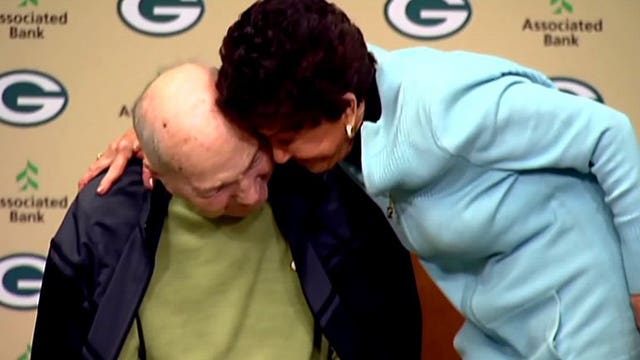 "It will be our last trip back:" Bart Starr, wife Cherry donate memorabilia to Packers Hall of Fame