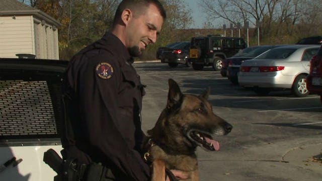 Wauwatosa Police duo receive honorable award