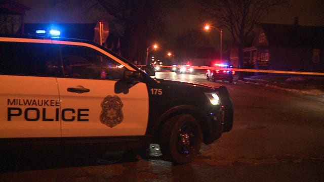 26-year-old man shot near 76th and Marion, police say