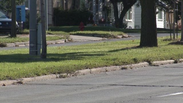 Police: 2 children struck by vehicle near 84th and Lisbon in Milwaukee