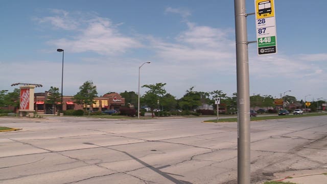 West Allis police seek witnesses in motorcycle crash that killed 18-year-old man