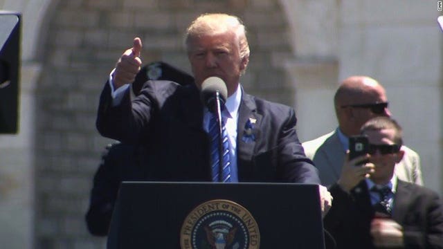 President Trump honors fallen police officers, vows to reduce violence