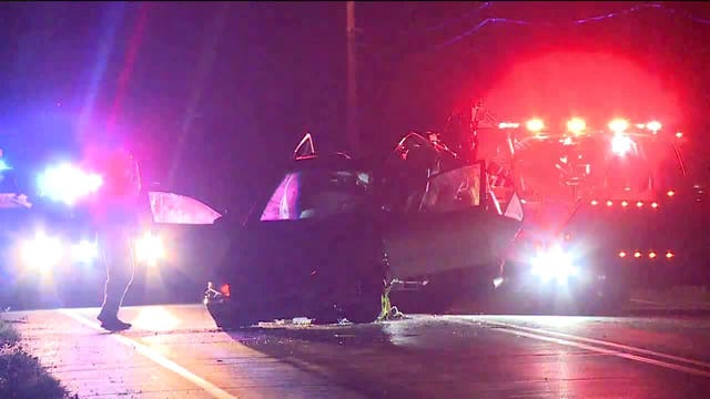 1 dead, 1 injured following single-vehicle crash on Highway H in Kenosha County