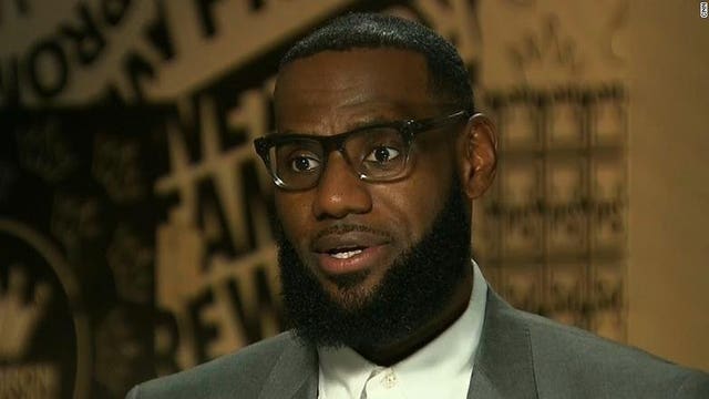 Pres. Trump rips LeBron James' smarts hours before rally in Ohio