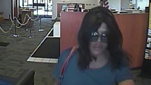 Racine police need help to identify bank robbery suspect