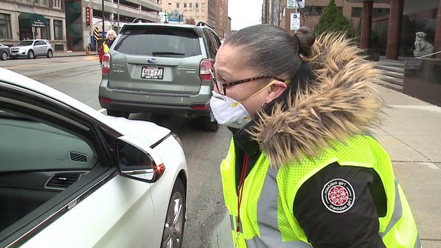 Poll workers called heroes of Wisconsin primary