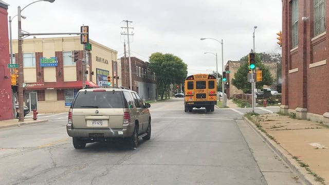 20-year-old man shot, wounded near 20th and North Avenue; police seek suspects