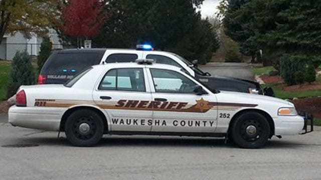 Two vehicle accident in Waukesha: Numerous citizens stop to help