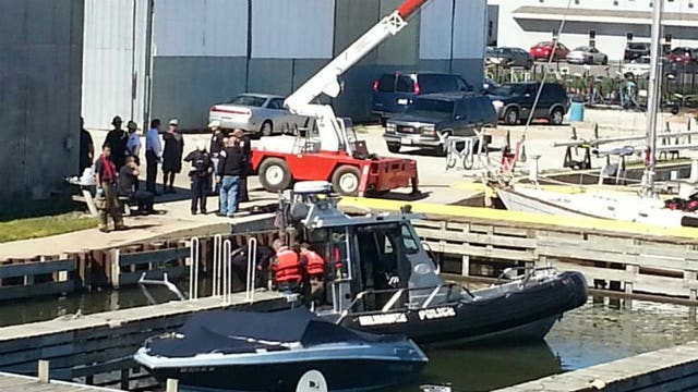 Police: Man's body recovered from Kinnickinnic River