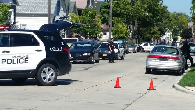 Police: 30-year-old man shot, wounded on Milwaukee's south side