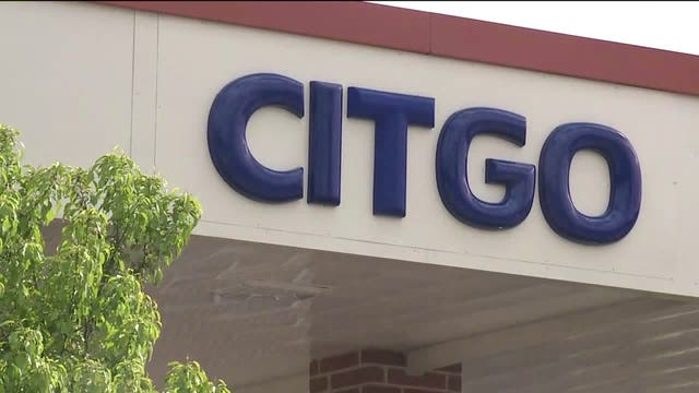 3 West Allis schools locked down as police searched for robbery suspect who hasn't been found