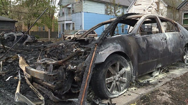 "It's sad:" Large fire damages several garages, homes on Milwaukee’s south side