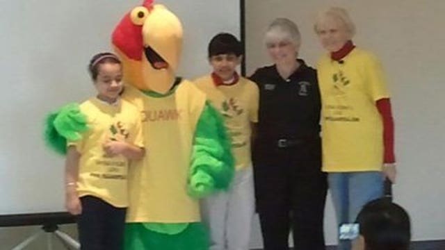 Two students honored for actions in Sikh Temple shooting